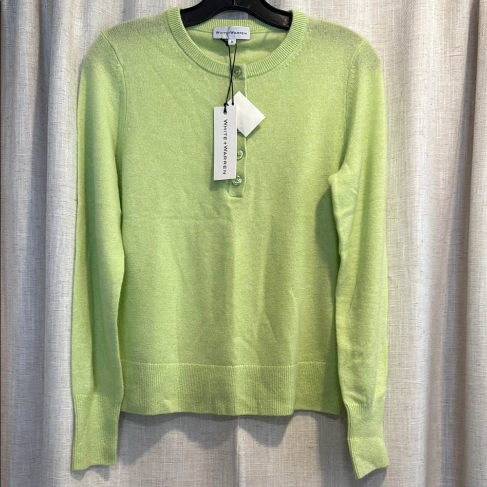 White+Warren Cashmere Button Henley Sweater in Pistachio Gelato
